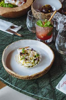 Entrée servie à La Cabane Meudon, restaurant traditionnel français proposant une cuisine de saison à Meudon